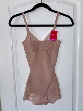 NWT lace SPANX Blush Lace Shaping Bodysuit with Adjustable Straps S